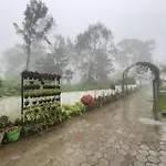Weekend Luxury Villa, Yercaud