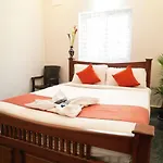 Unique Resort Inn Yercuad