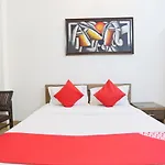 Oyo 70467 Tt Nalin Inn