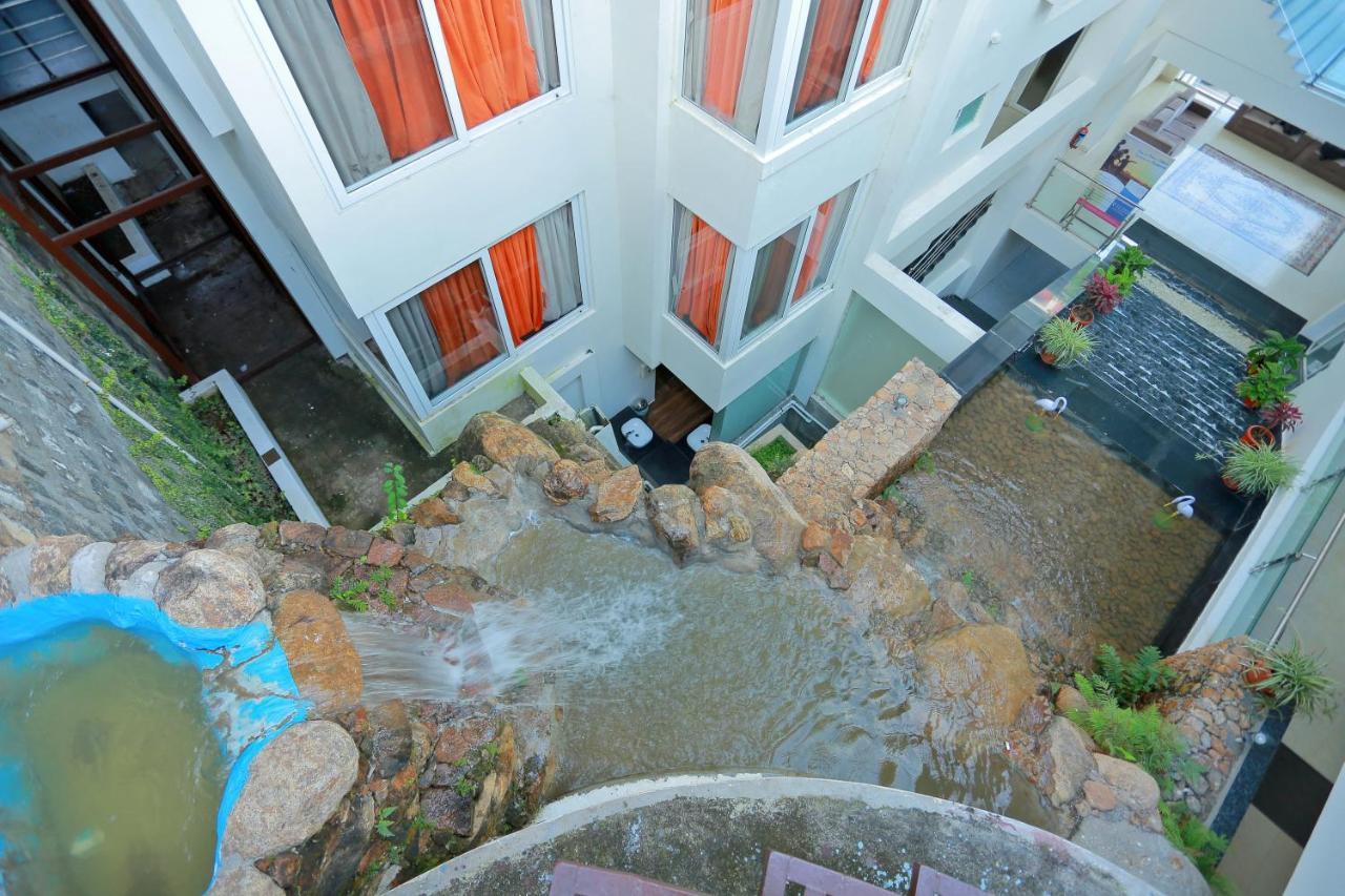 Grand Signature & Hotel 2*