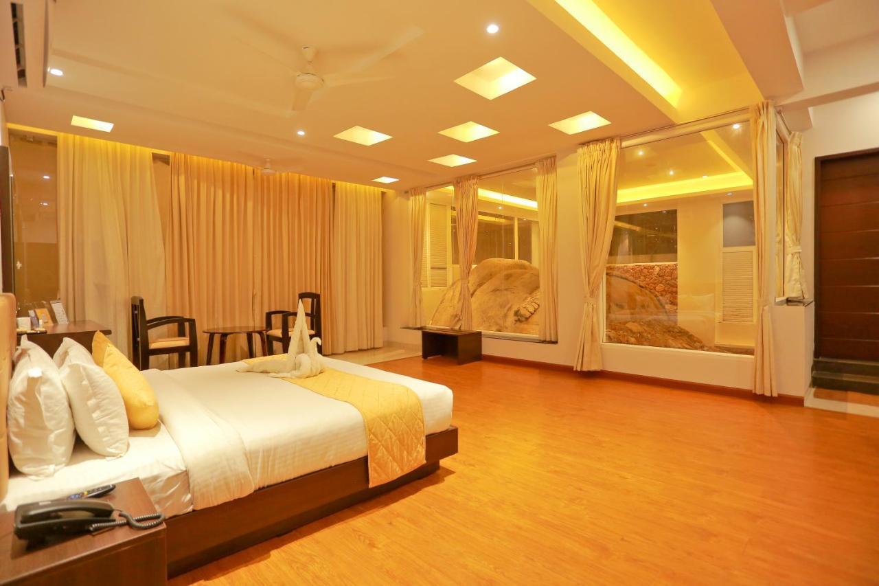 Grand Signature & Hotel 2*
