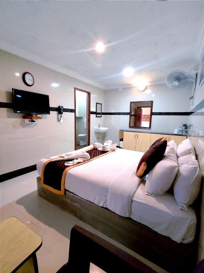 Gvs Residency Hotel