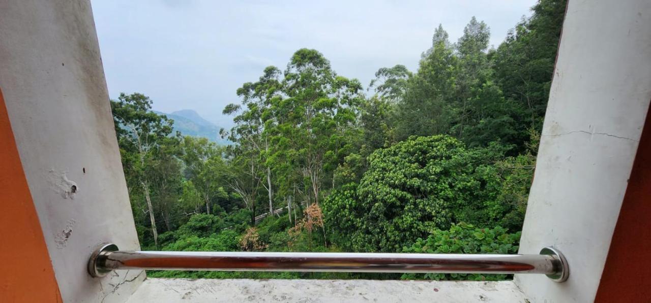 Valley Views- 3516 Homestay Yercaud