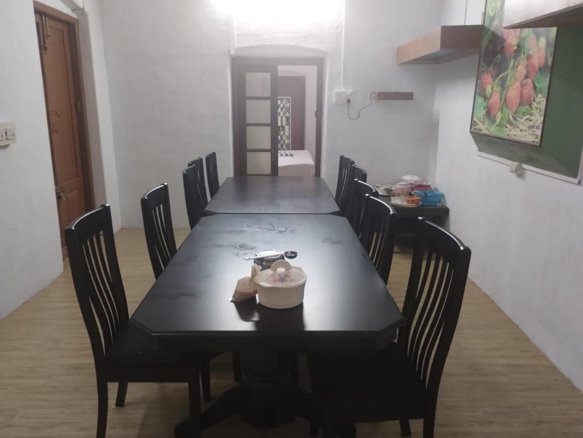 - 8 Bhk