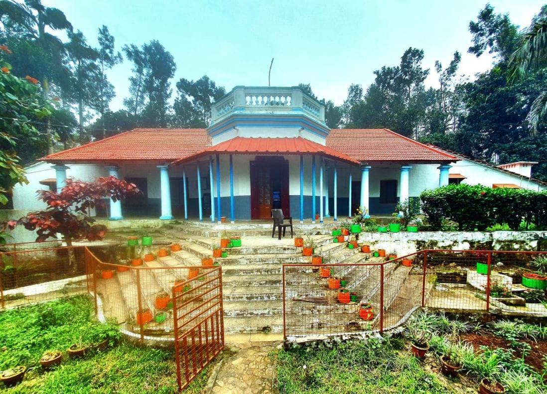 - 8 Bhk Yercaud