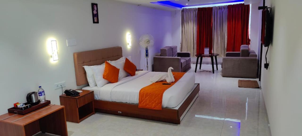 Grand Signature & Hotel