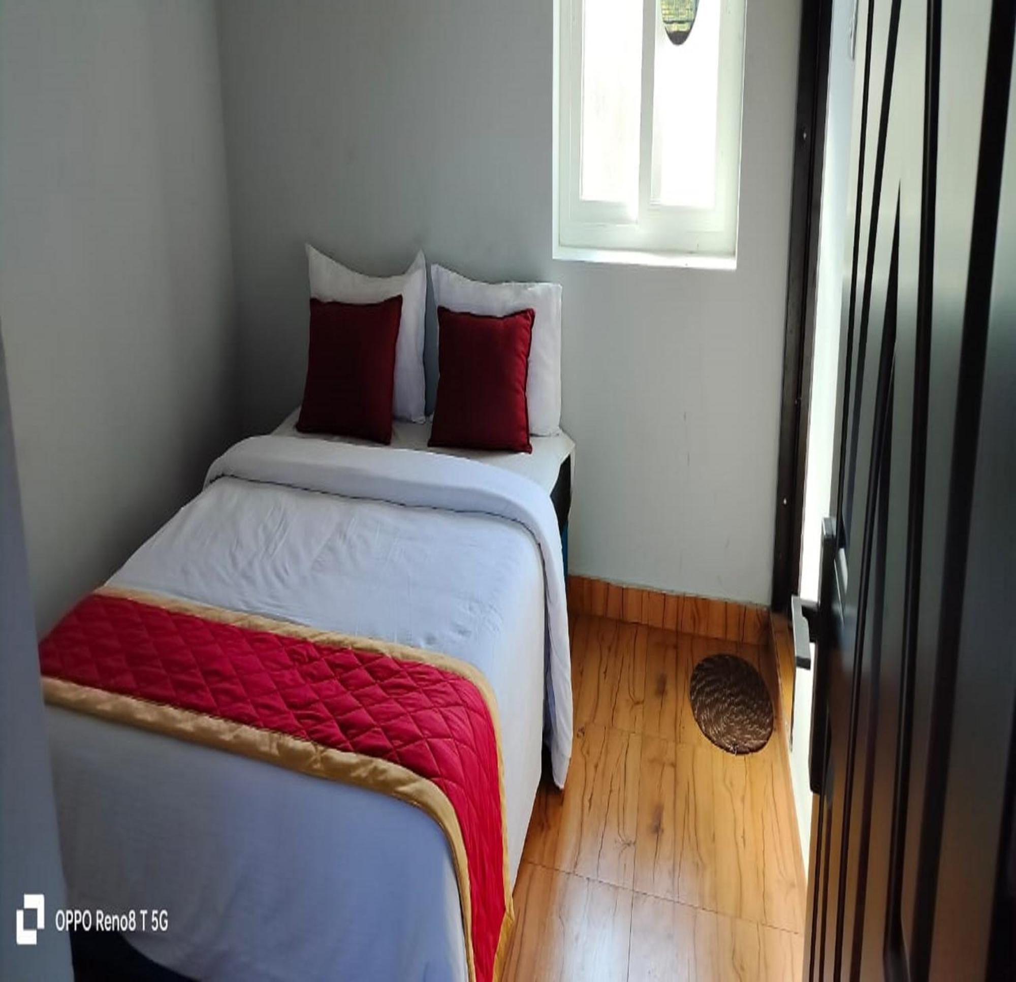 Jk - 4 Bhk Hotel
