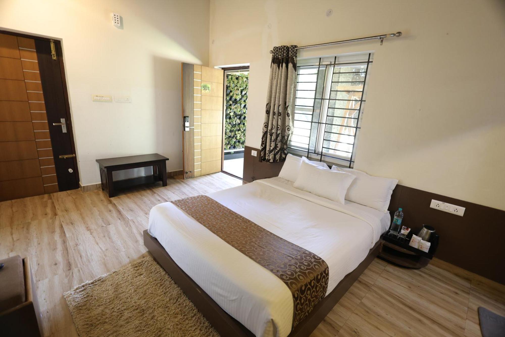 Queens -yellow Lake &spa -yercaud 4* Yercaud