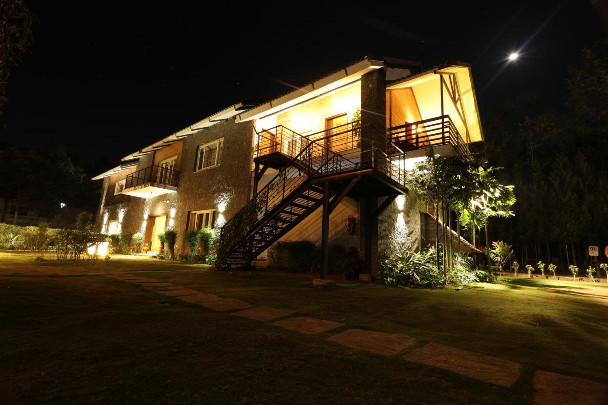 Queens -yellow Lake &spa -yercaud Resort 4*