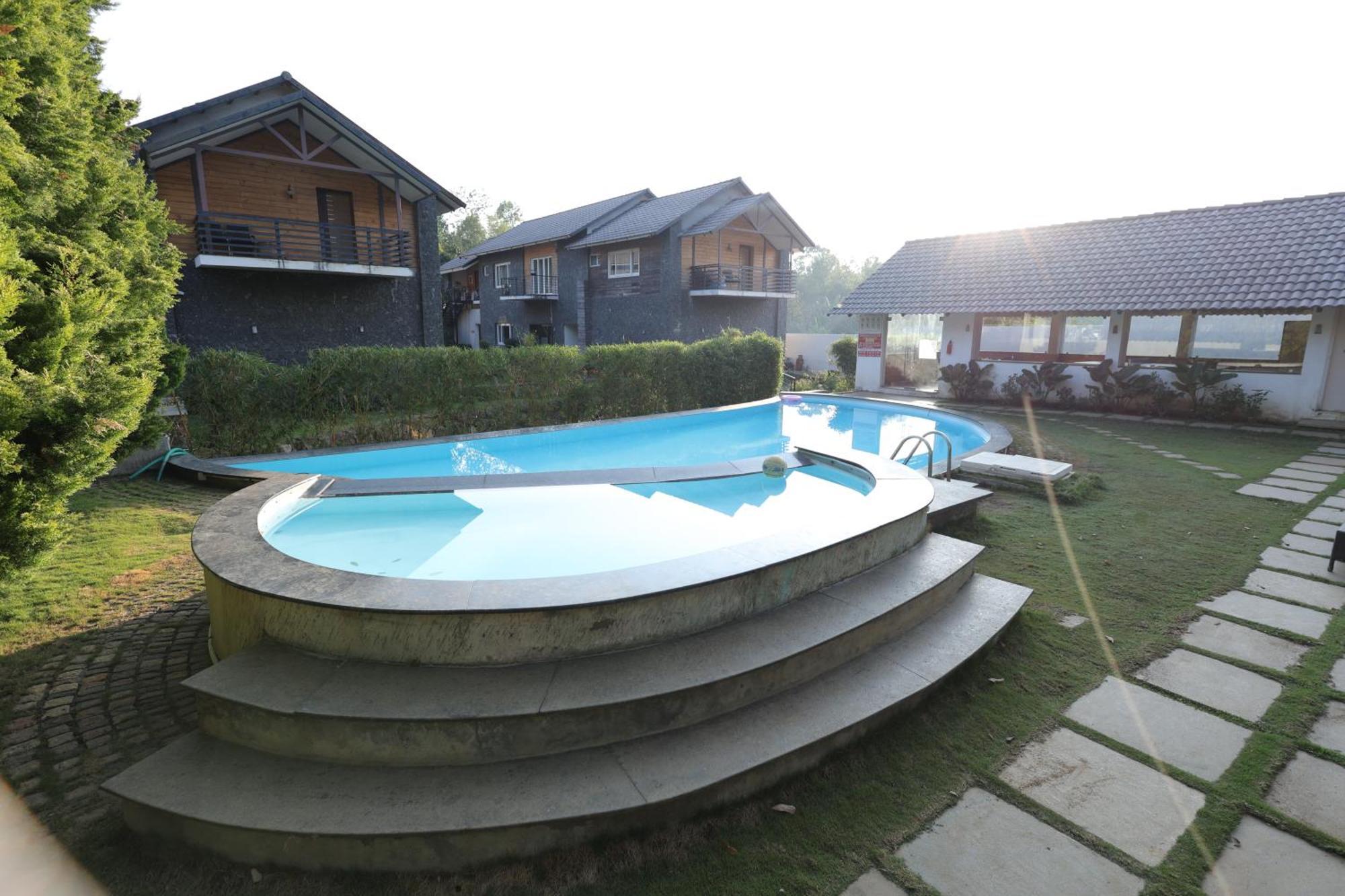 Resort Queens -yellow Lake &spa -yercaud