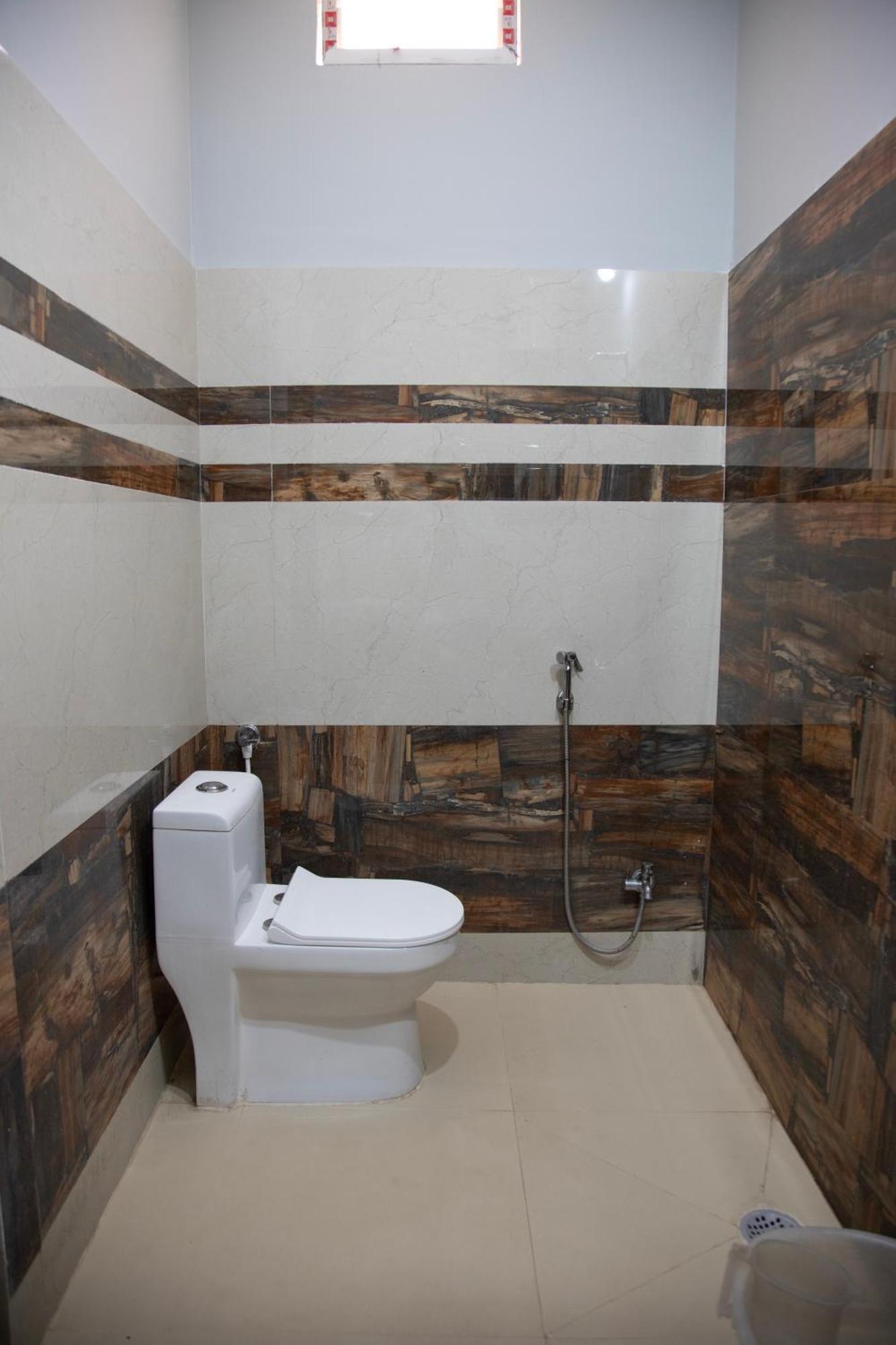 Jk - 4 Bhk 3*