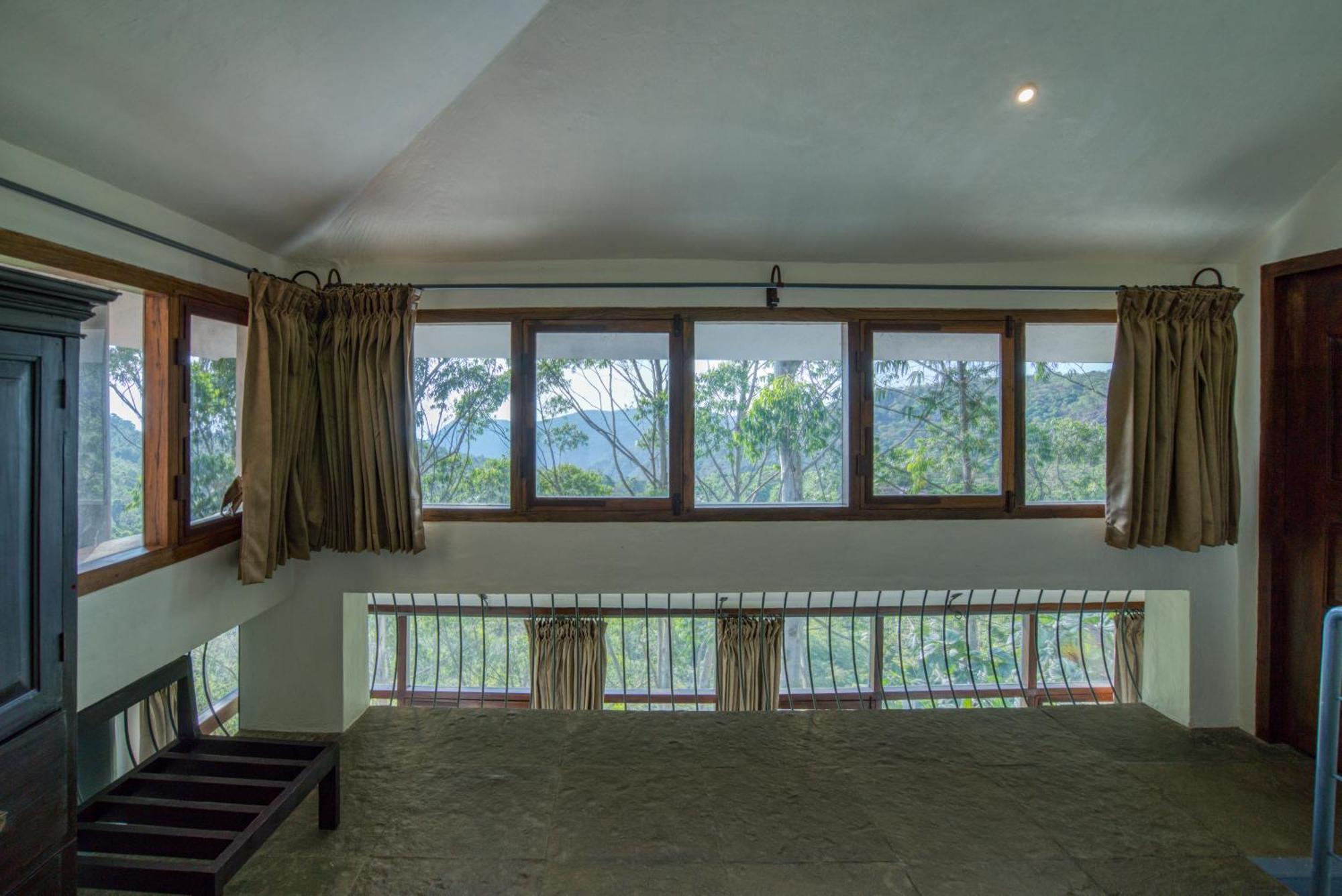 Mango Hill Hotel 3*
