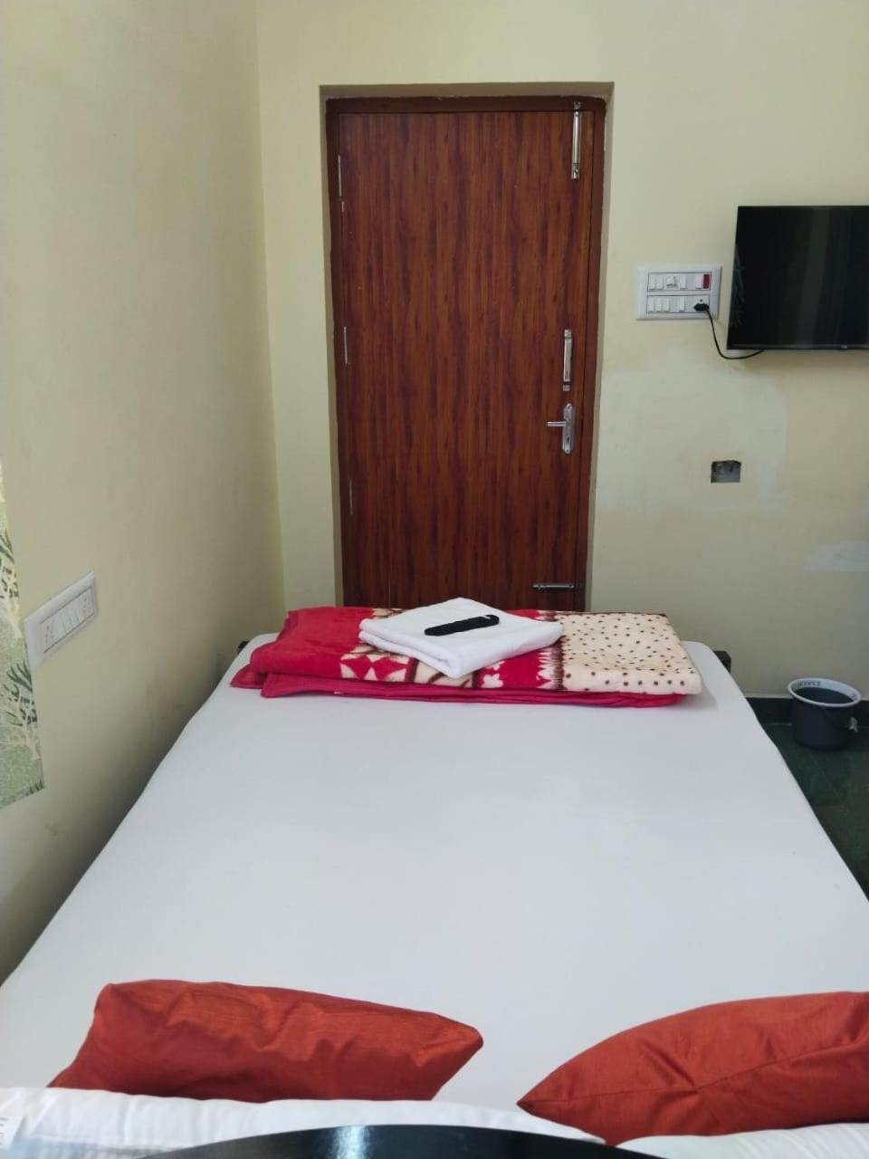 Hostel Unique *