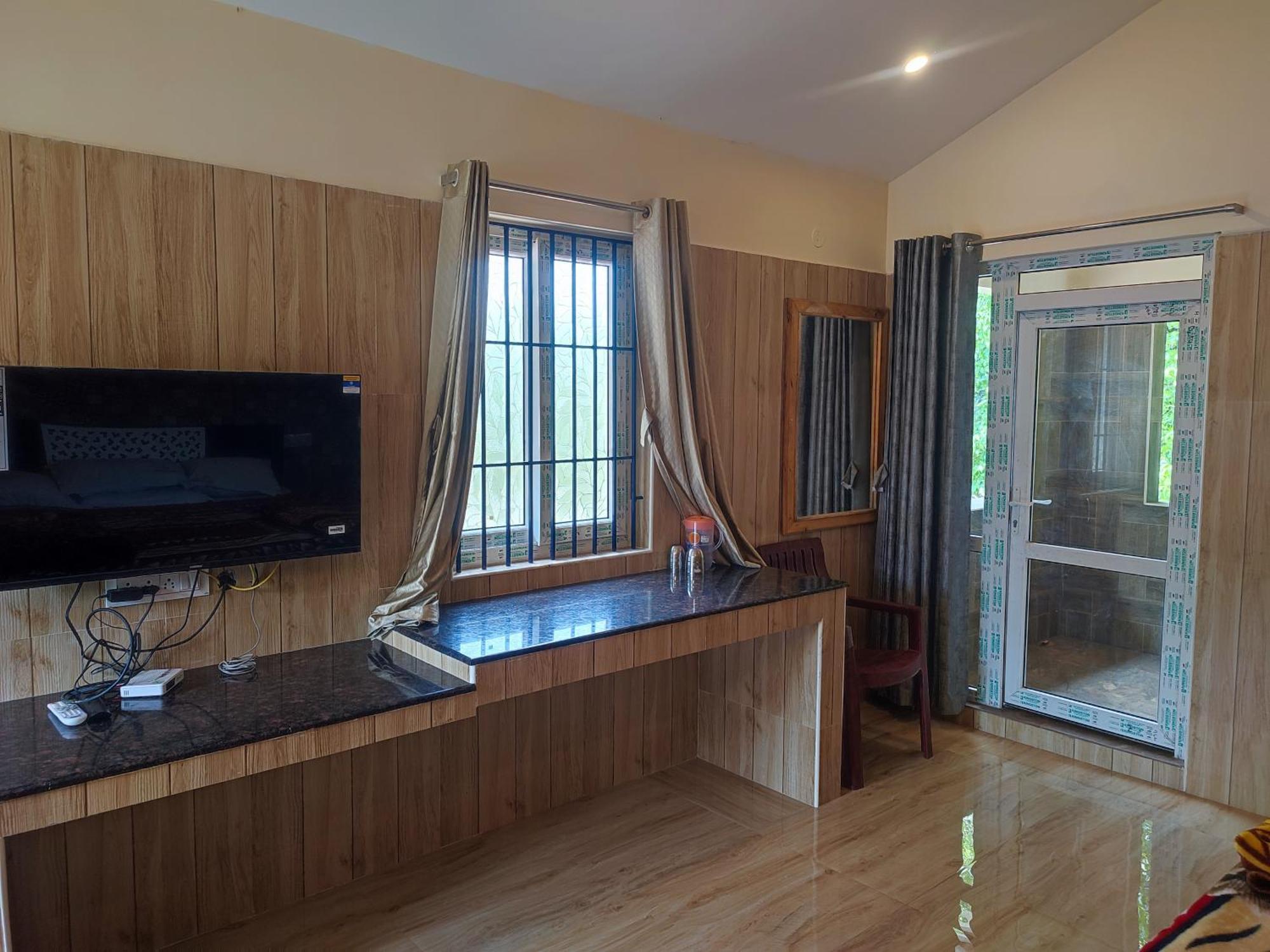 Golden View Hotel