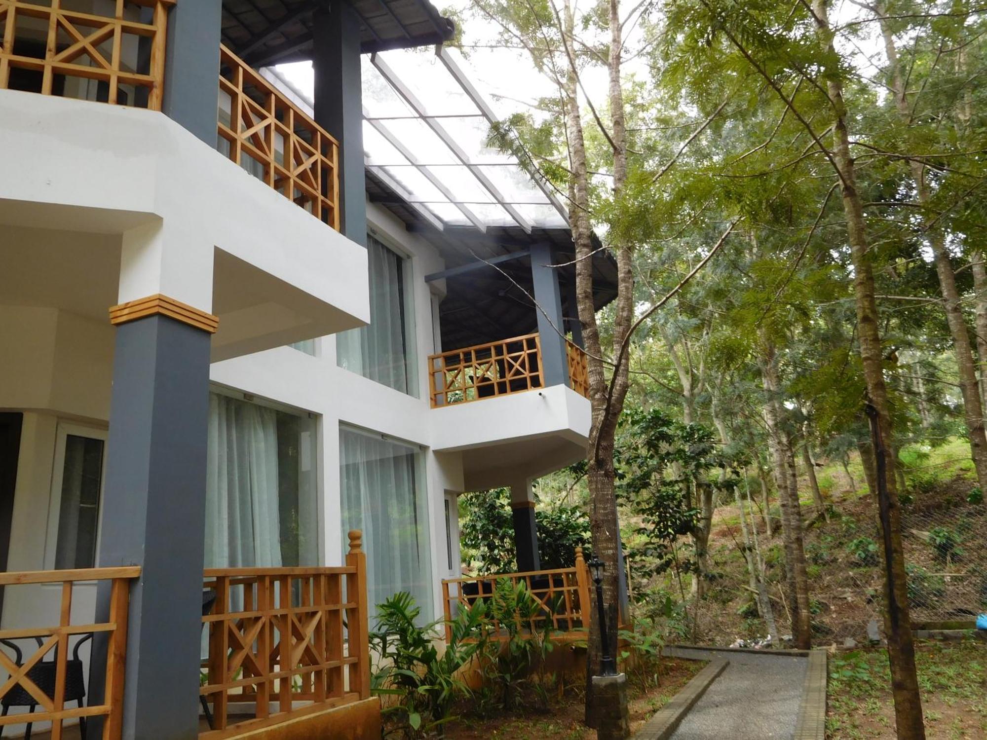 Mainland & By Kolaahalam Hotel