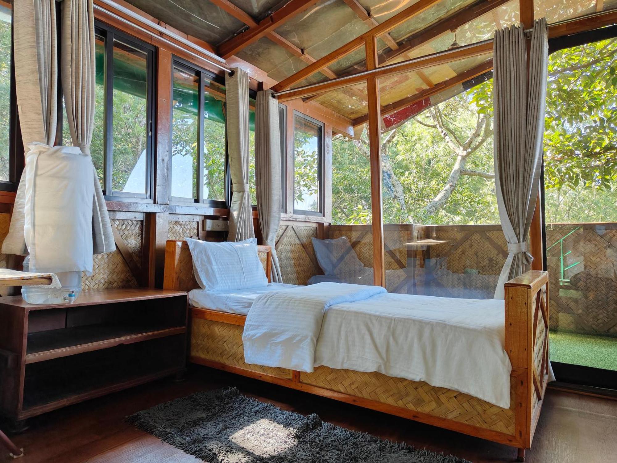 Holiday home Tipperary Treehouse With Valley View