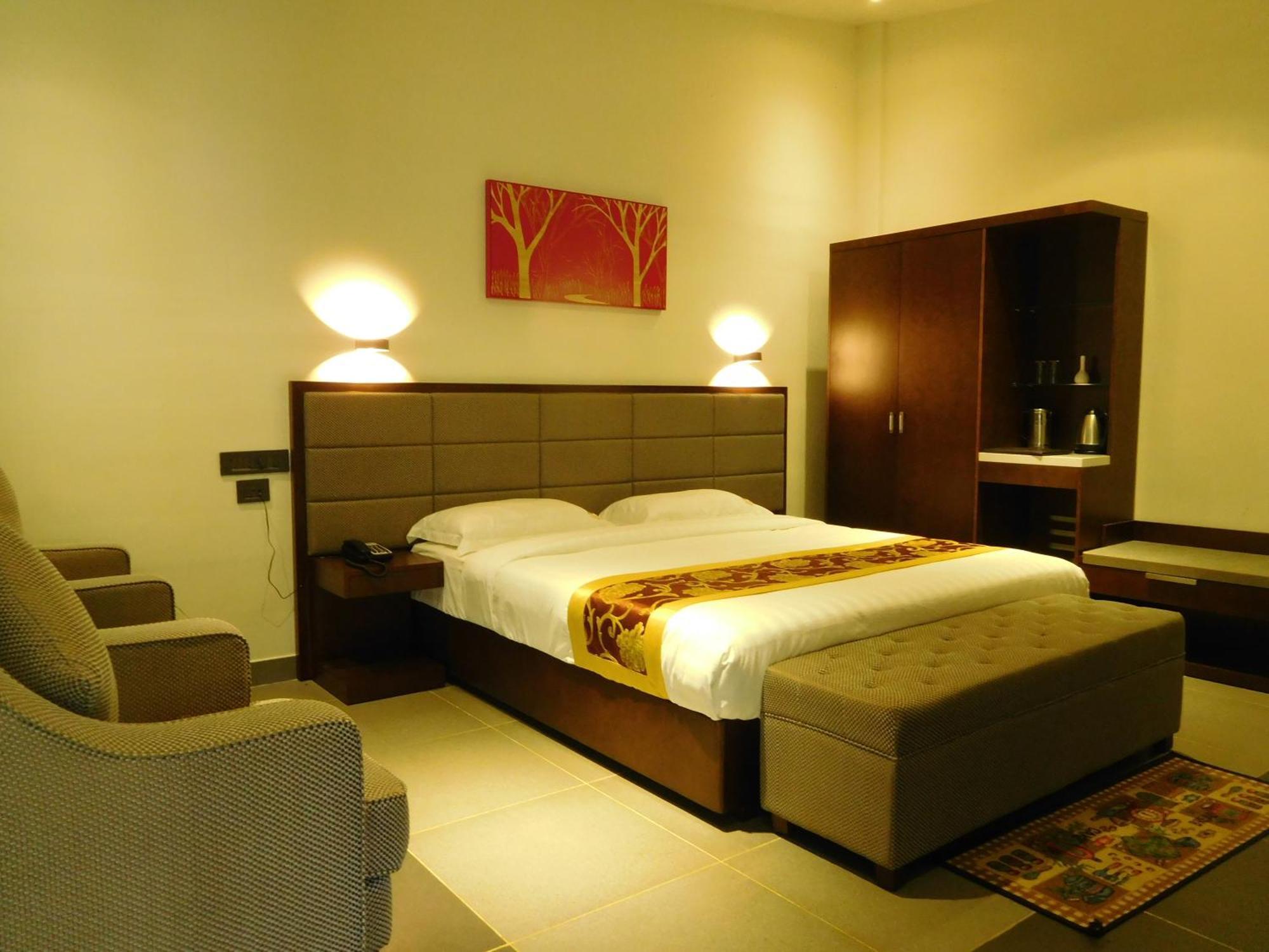 Hotel Mainland & By Kolaahalam Yercaud