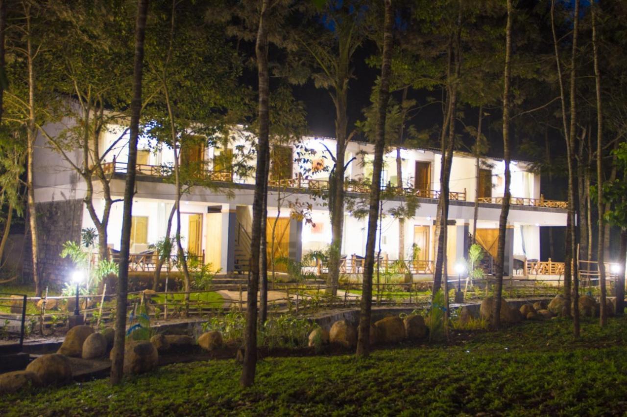 Mainland & By Kolaahalam Hotel