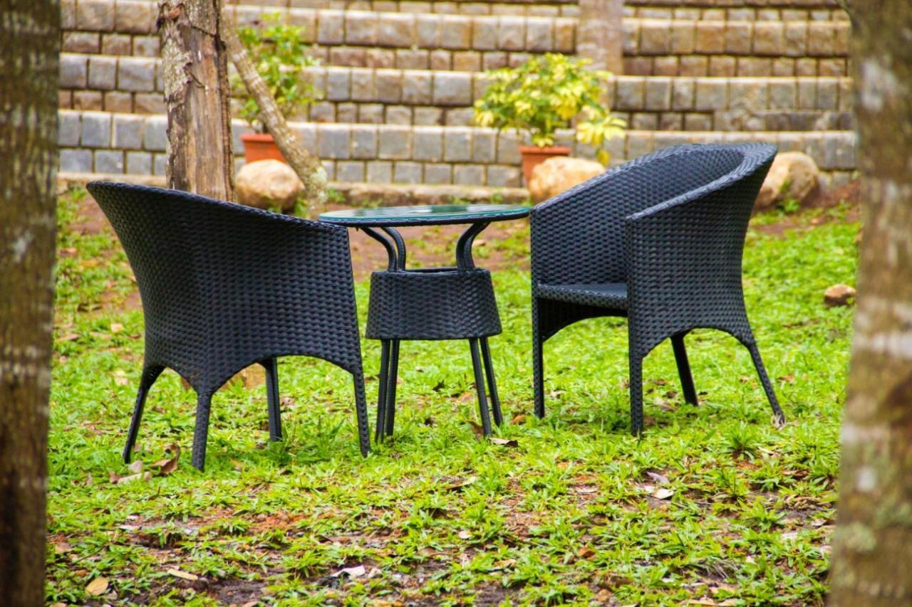 Mainland & By Kolaahalam Hotel Yercaud